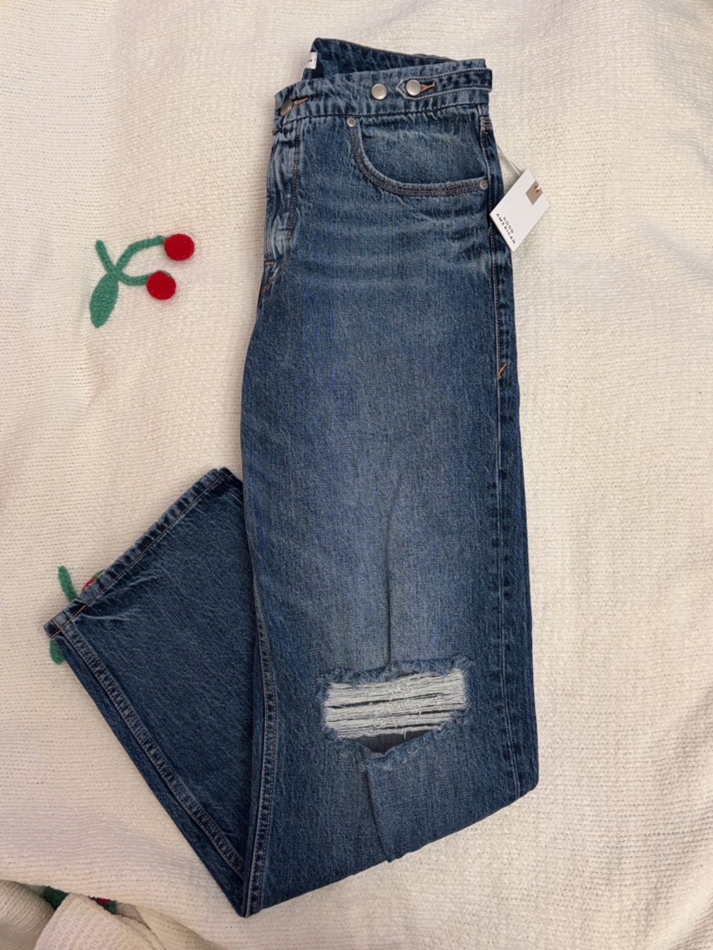 NWT Good American Blue Good 90’s Jeans 🫧